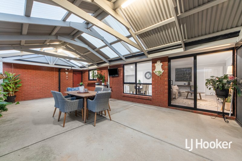 Photo - 28 Creswick Drive, Point Cook VIC 3030 - Image 19