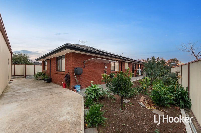 Photo - 28 Creswick Drive, Point Cook VIC 3030 - Image 23