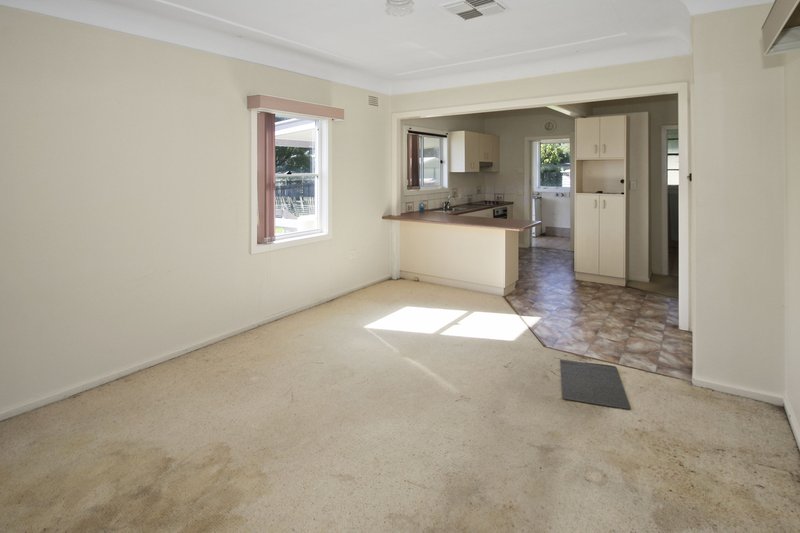 Photo - 28 Cromarty Street, Quirindi NSW 2343 - Image 5