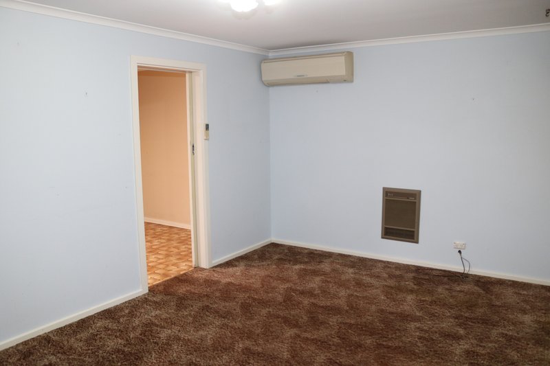 Photo - 28 Cummins Street, Port Augusta SA 5700 - Image 3