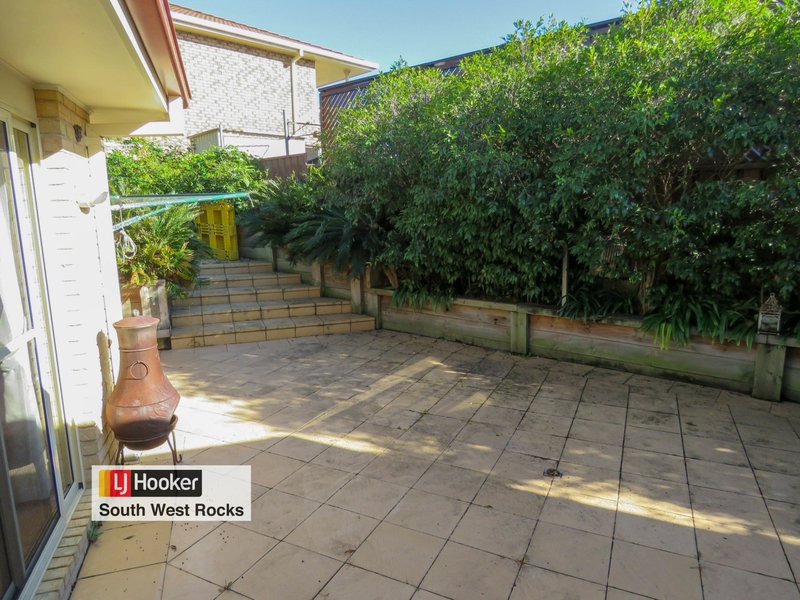 Photo - 28 Currawong Cr , South West Rocks NSW 2431 - Image 20