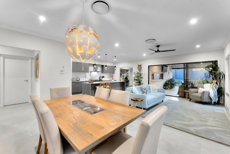 Photo - 28 Cusack Street, Mango Hill QLD 4509 - Image 9