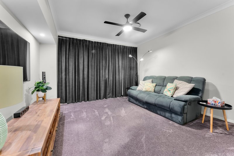 Photo - 28 Cusack Street, Mango Hill QLD 4509 - Image 14