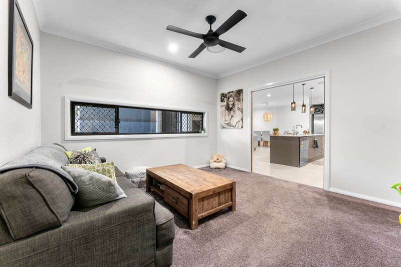 Photo - 28 Cusack Street, Mango Hill QLD 4509 - Image 15
