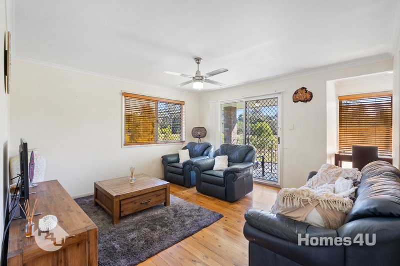 Photo - 28 Dale Street, Burpengary QLD 4505 - Image 4