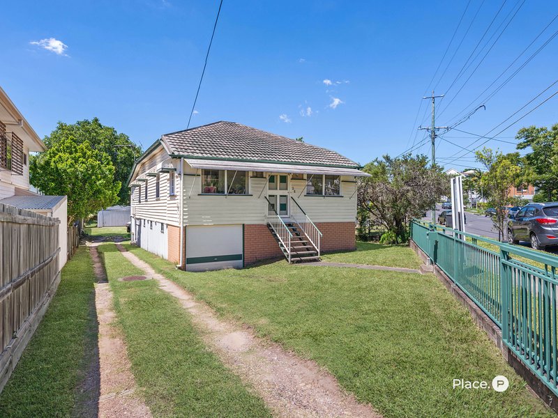 28 Dansie Street, Greenslopes QLD 4120