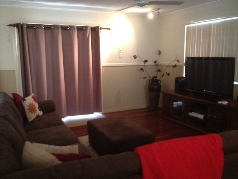 Photo - 28 Darling Cres , Mount Isa QLD 4825 - Image 4