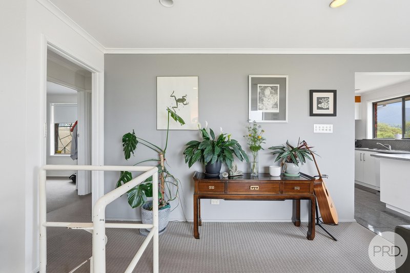 Photo - 2/8 Daylesford Road, Glenorchy TAS 7010 - Image 5