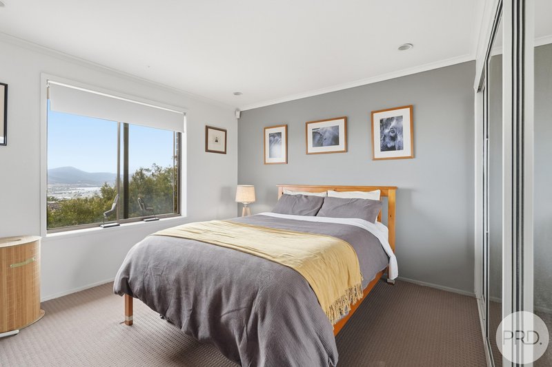 Photo - 2/8 Daylesford Road, Glenorchy TAS 7010 - Image 11