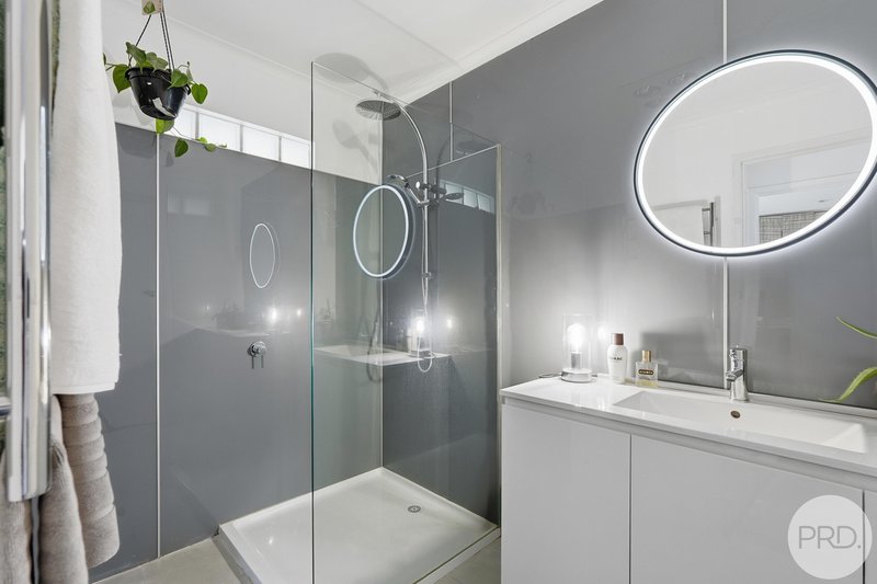 Photo - 2/8 Daylesford Road, Glenorchy TAS 7010 - Image 14