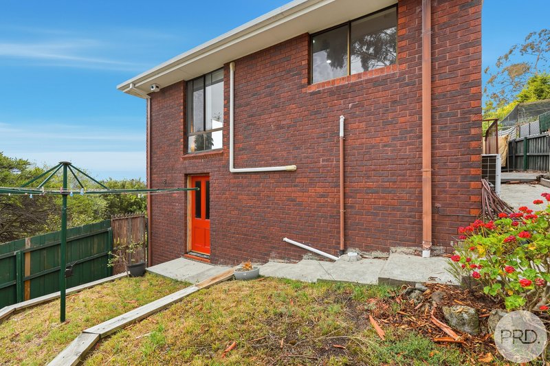 Photo - 2/8 Daylesford Road, Glenorchy TAS 7010 - Image 17