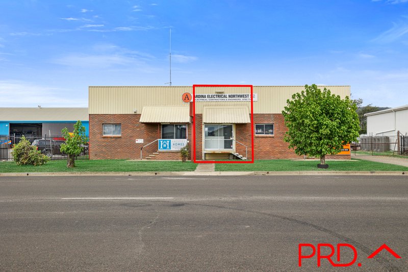 Photo - 2/8 Denison Street, Tamworth NSW 2340 - Image 2