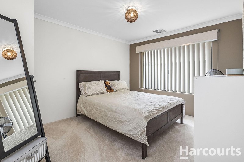 Photo - 28 Devereux Crescent, Aveley WA 6069 - Image 16