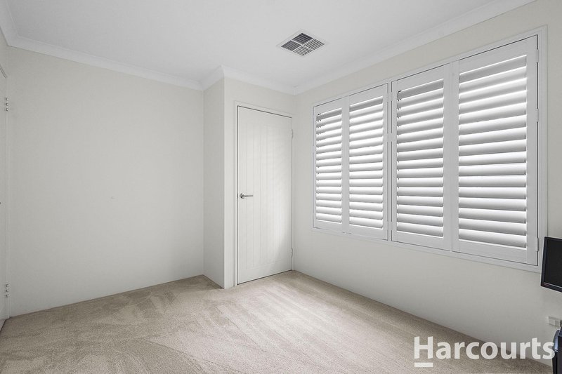 Photo - 28 Devereux Crescent, Aveley WA 6069 - Image 18