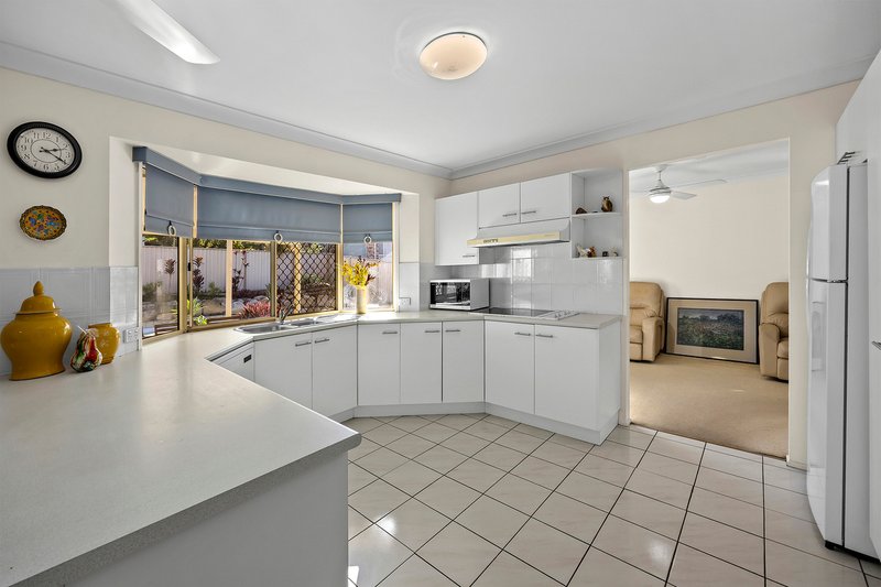Photo - 28 Dewsbury Street, Middle Park QLD 4074 - Image 4