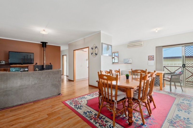 Photo - 28 Diagonal Road, Wallaroo SA 5556 - Image 4