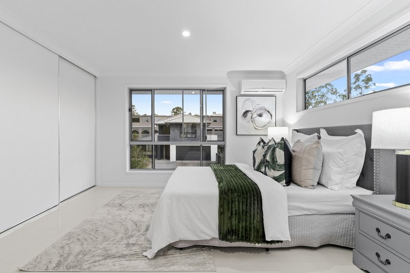 Photo - 28 Dinnigan Crescent, Durack QLD 4077 - Image 22