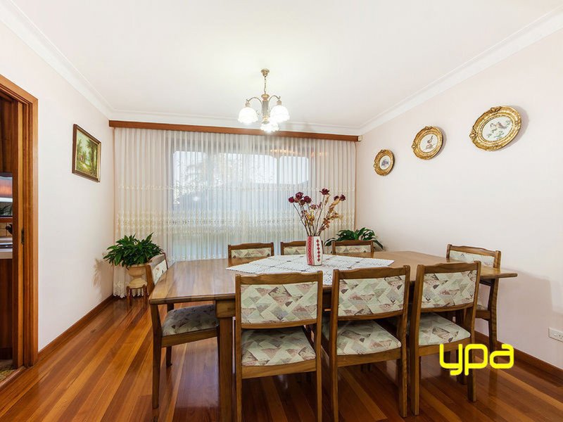 Photo - 28 Disraeli Street, St Albans VIC 3021 - Image 6