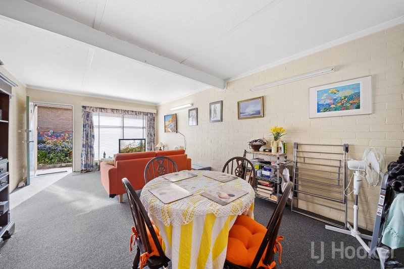 Photo - 28 Donald Road, Queanbeyan NSW 2620 - Image 13