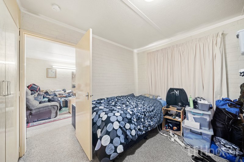 Photo - 28 Donald Road, Queanbeyan NSW 2620 - Image 16