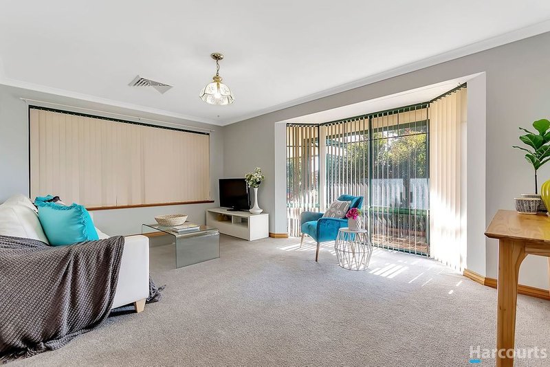 Photo - 28 Doncaster Square, Currambine WA 6028 - Image 4