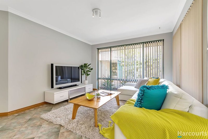 Photo - 28 Doncaster Square, Currambine WA 6028 - Image 14