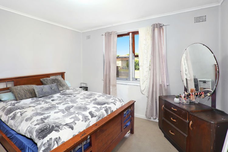 Photo - 28 Douglas Street, Merrylands NSW 2160 - Image 5