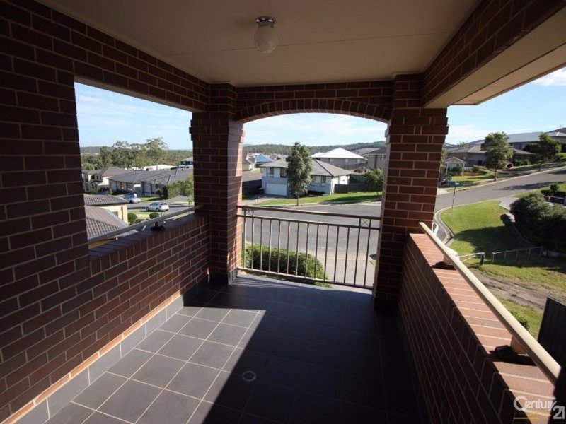 Photo - 28 Dromedary Street, Cameron Park NSW 2285 - Image 22