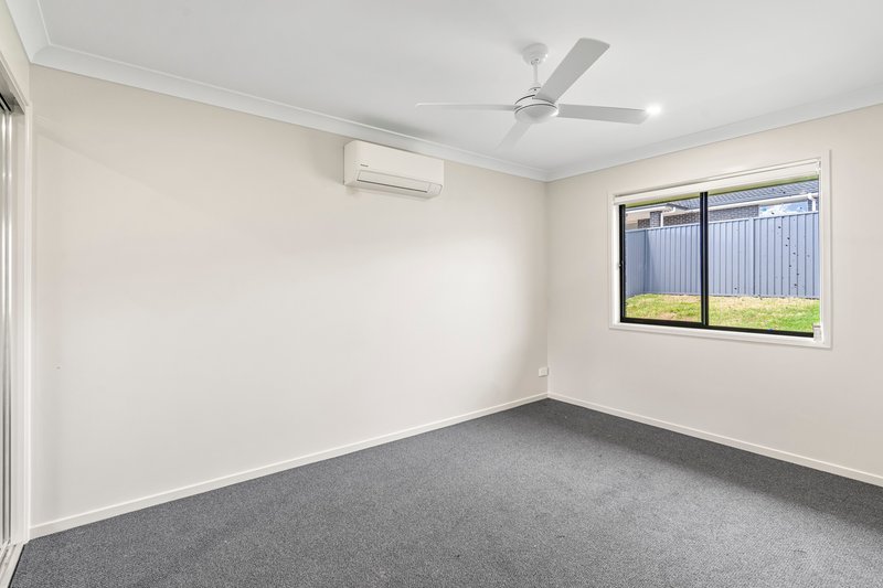 Photo - 2/8 Duguid Street, Farley NSW 2320 - Image 5