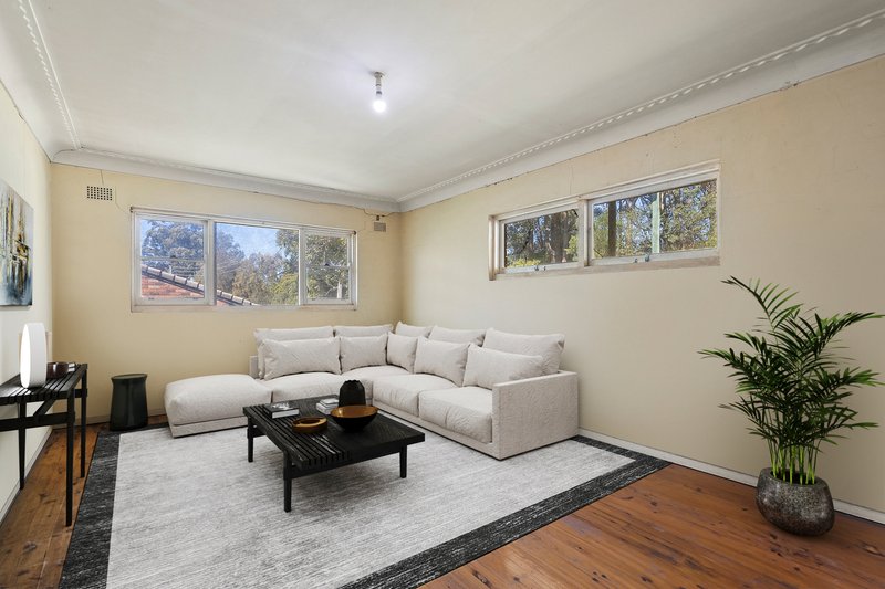 Photo - 28 Dumfries Avenue, Mount Ousley NSW 2519 - Image 5