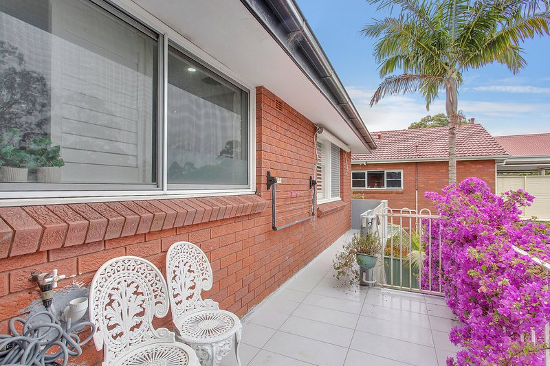 Photo - 28 Dundilla. Road, Frenchs Forest NSW 2086 - Image 10
