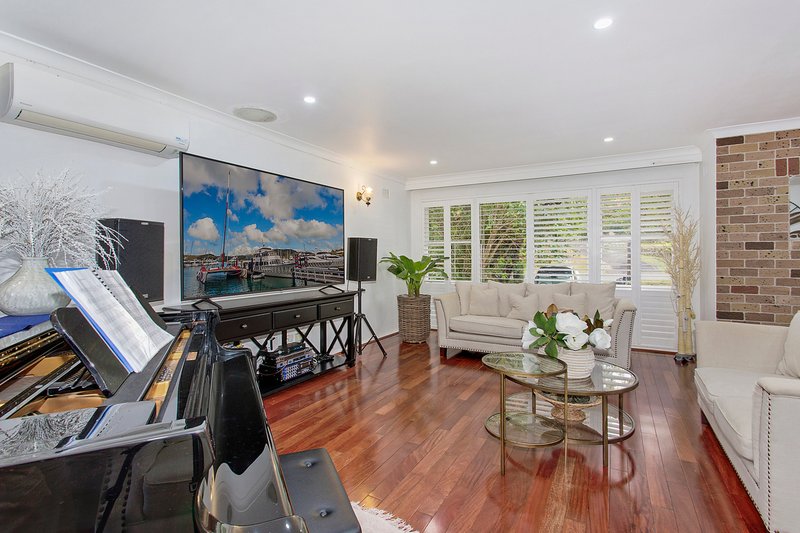 Photo - 28 Dundilla Road, Frenchs Forest NSW 2086 - Image 10