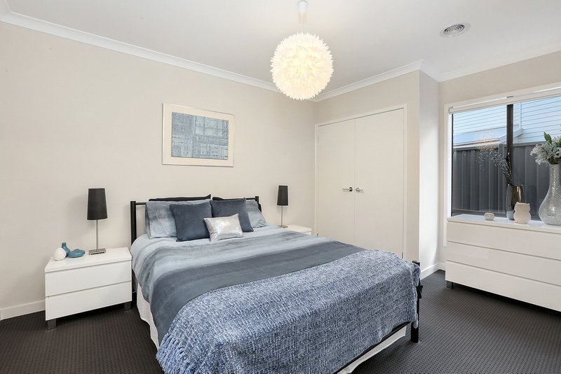 Photo - 28 Eastlakes Boulevard, Lara VIC 3212 - Image 18