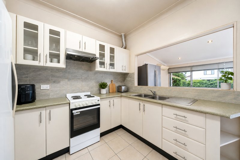 Photo - 28 Edgar Street, Yagoona NSW 2199 - Image 4