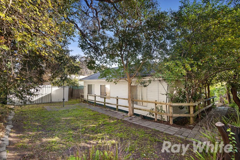 Photo - 28 Edith Street, Glen Waverley VIC 3150 - Image 5