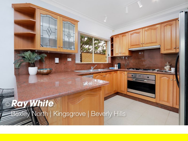 Photo - 28 Edward Street, Kingsgrove NSW 2208 - Image 4