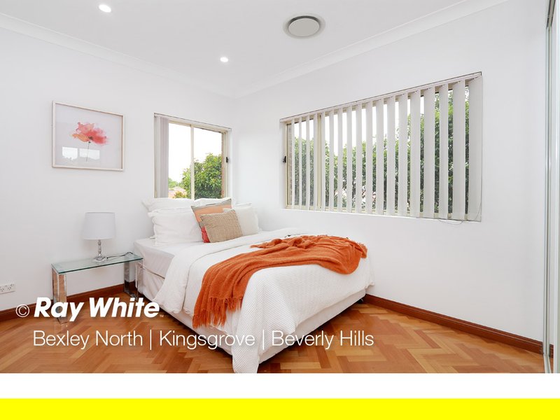 Photo - 28 Edward Street, Kingsgrove NSW 2208 - Image 6