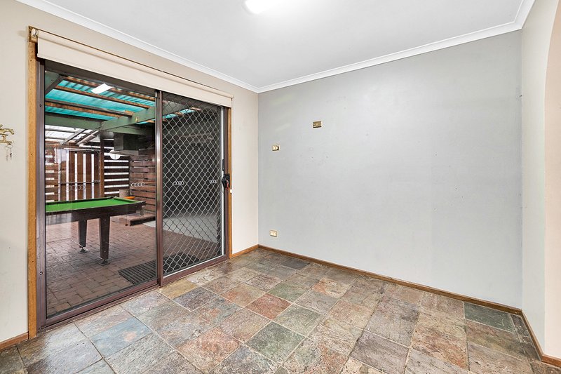 Photo - 28 Elandra Way, Cranbourne West VIC 3977 - Image 10