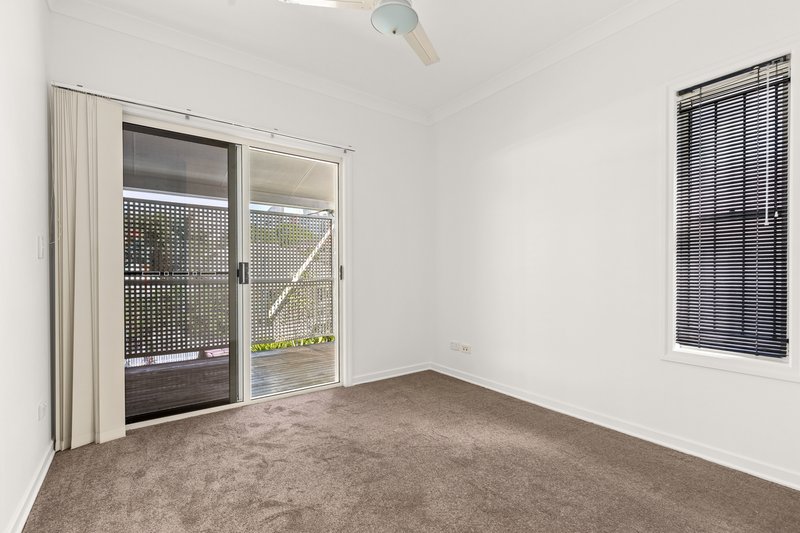 Photo - 28 Elliot Street, Kangaroo Point QLD 4169 - Image 8