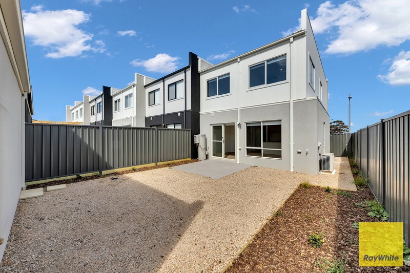 Photo - 28 Elves Walk, Tarneit VIC 3029 - Image 12