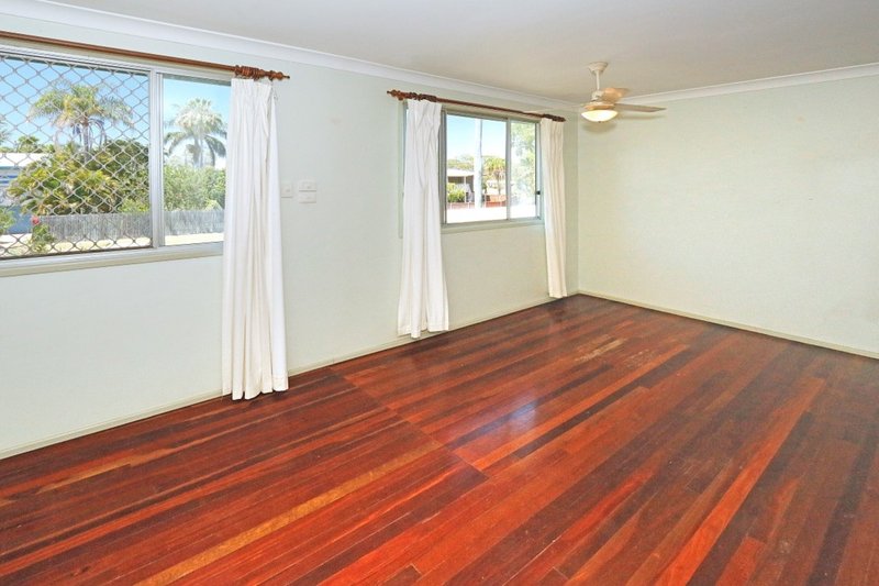 Photo - 28 Elwing Street, Kawana QLD 4701 - Image 2