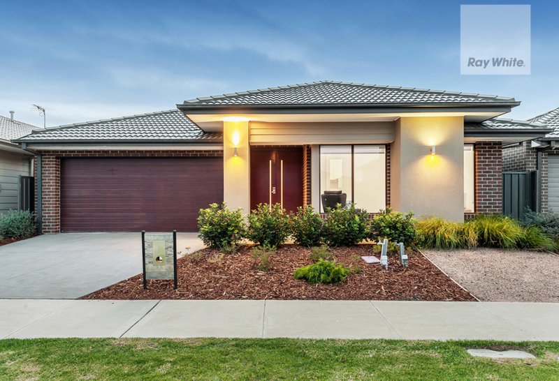 28 Emblem Way, Craigieburn VIC 3064