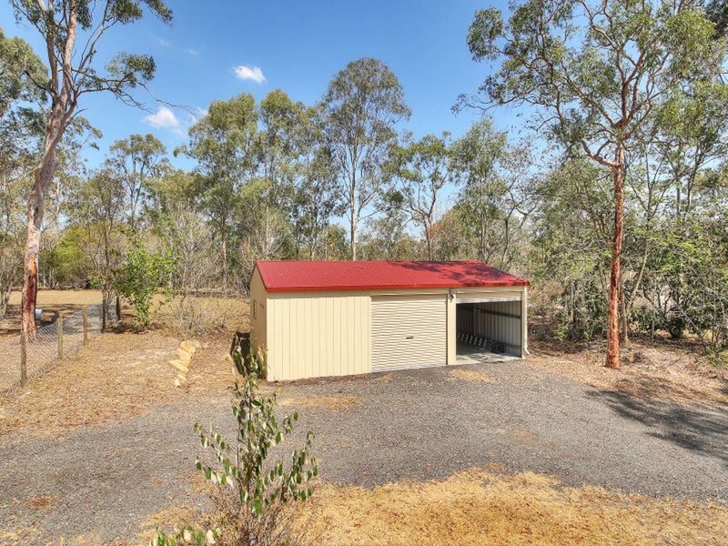 Photo - 28 Equestrian Drive, New Beith QLD 4124 - Image 8