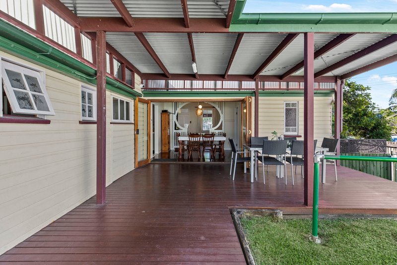 Photo - 28 Erneton Street, Newmarket QLD 4051 - Image 16