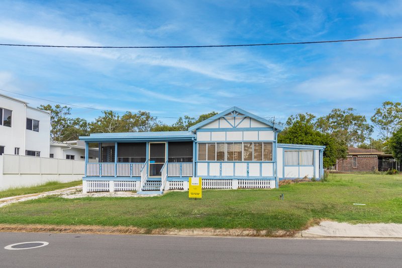 28 Esplanade , Point Vernon QLD 4655