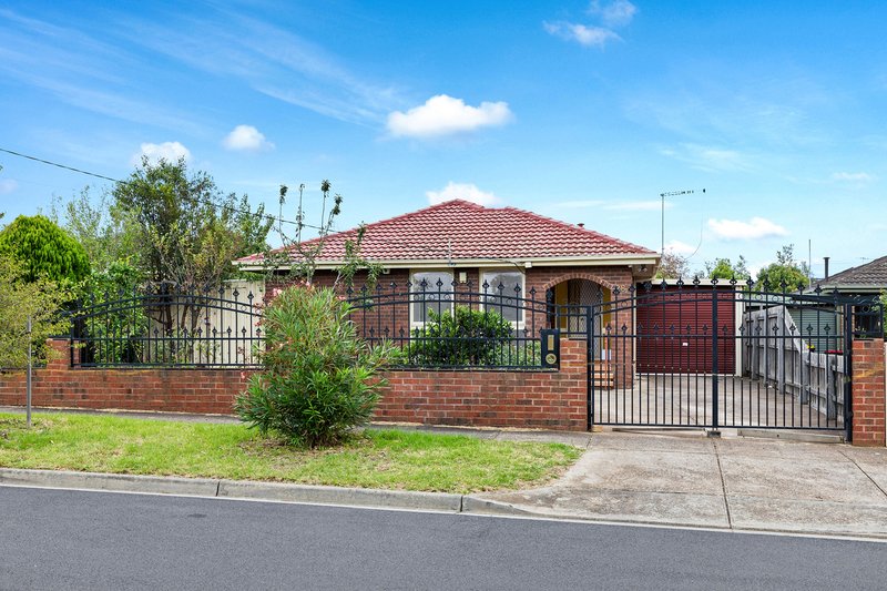 28 Essex Drive, Melton VIC 3337