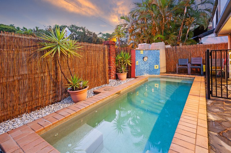 28 Estate Place, Holland Park West QLD 4121