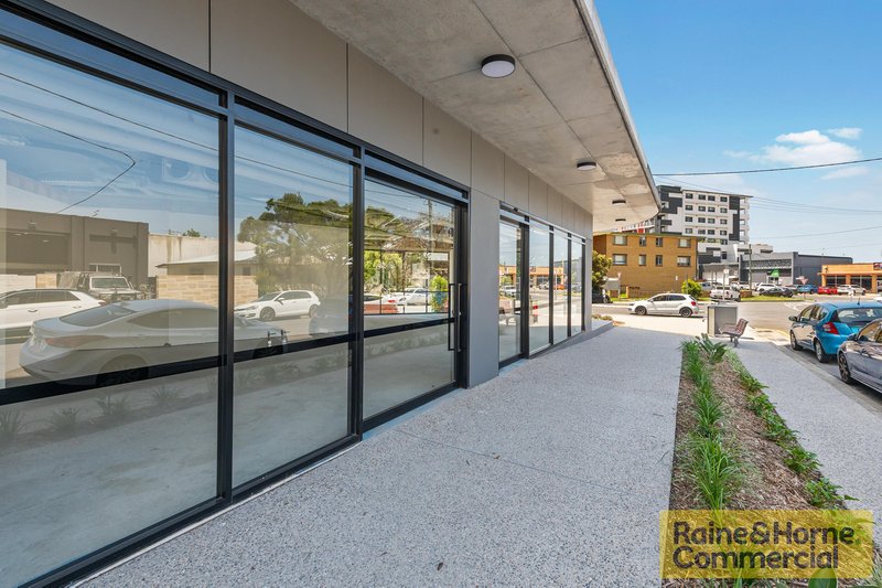 Photo - 2/8 Eton Street, Nundah QLD 4012 - Image 6