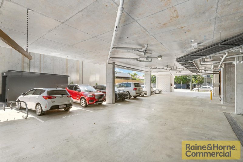 Photo - 2/8 Eton Street, Nundah QLD 4012 - Image 8