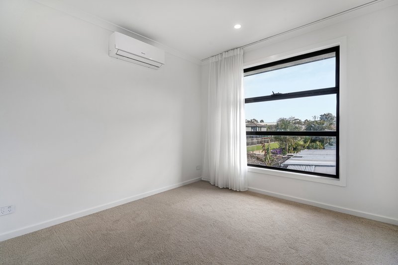 Photo - 2/8 Evans Crescent, Reservoir VIC 3073 - Image 8